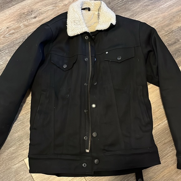 Bike Shed women’s motorcycle jacket with removable armour - Picture 2 of 8